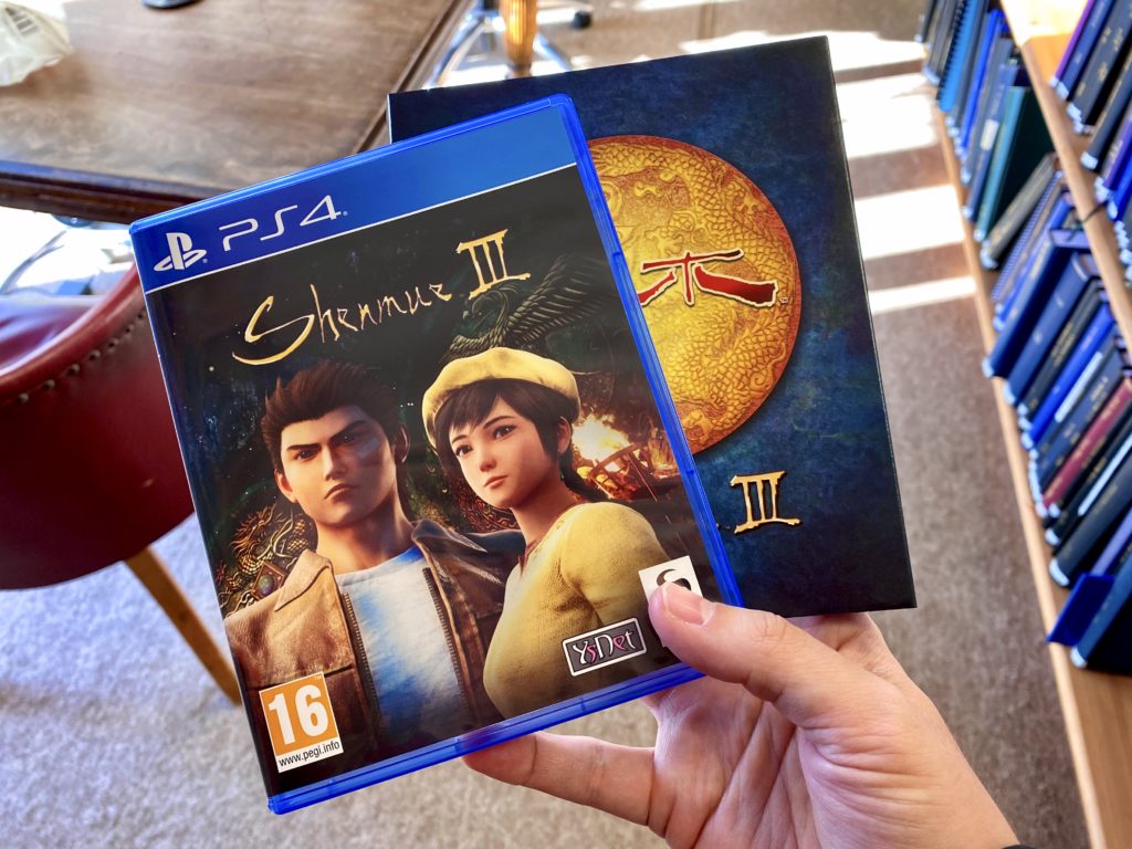 Shenmue III in hand